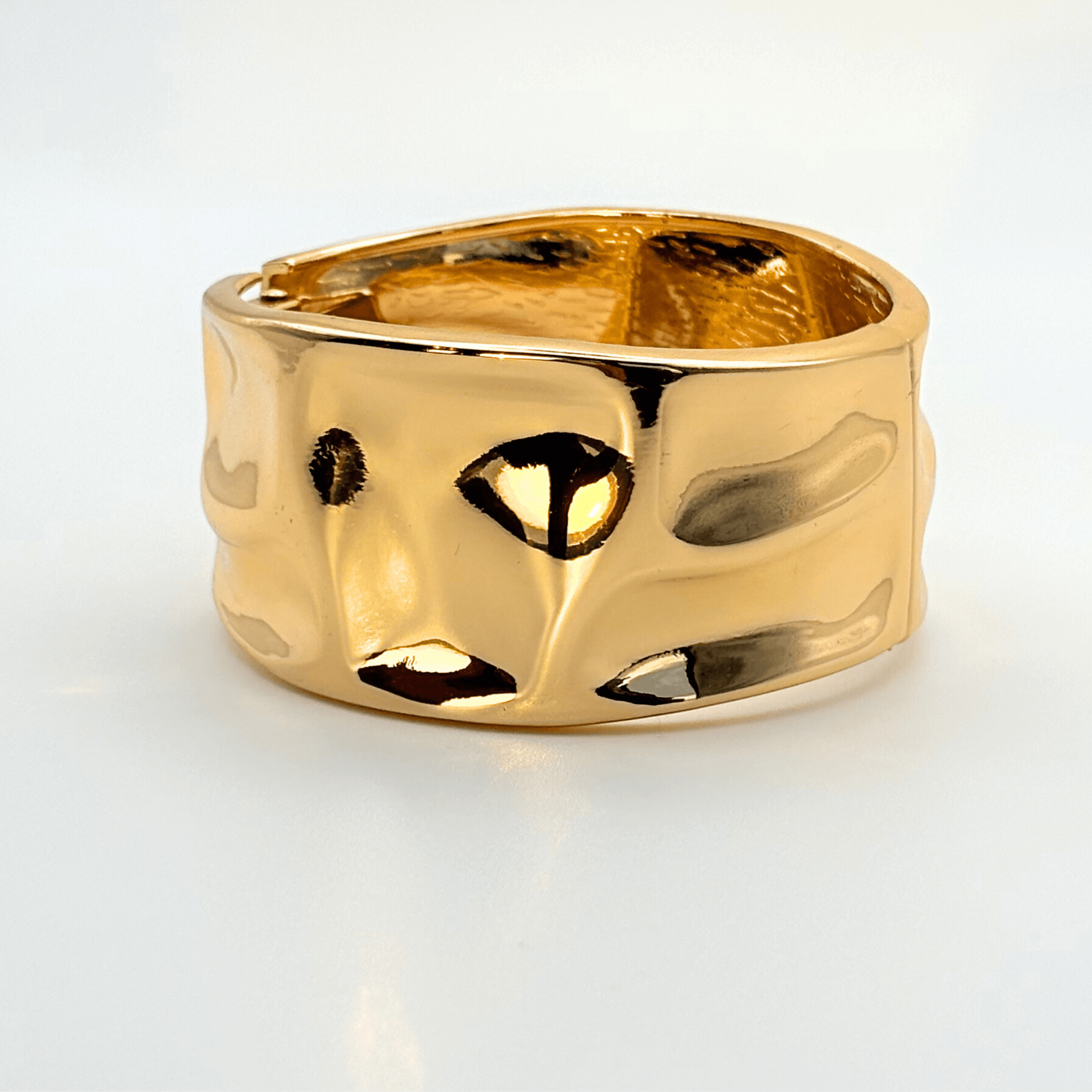 Bashed cuff armband - Armband - BANDIT JEWEL JUNKIE